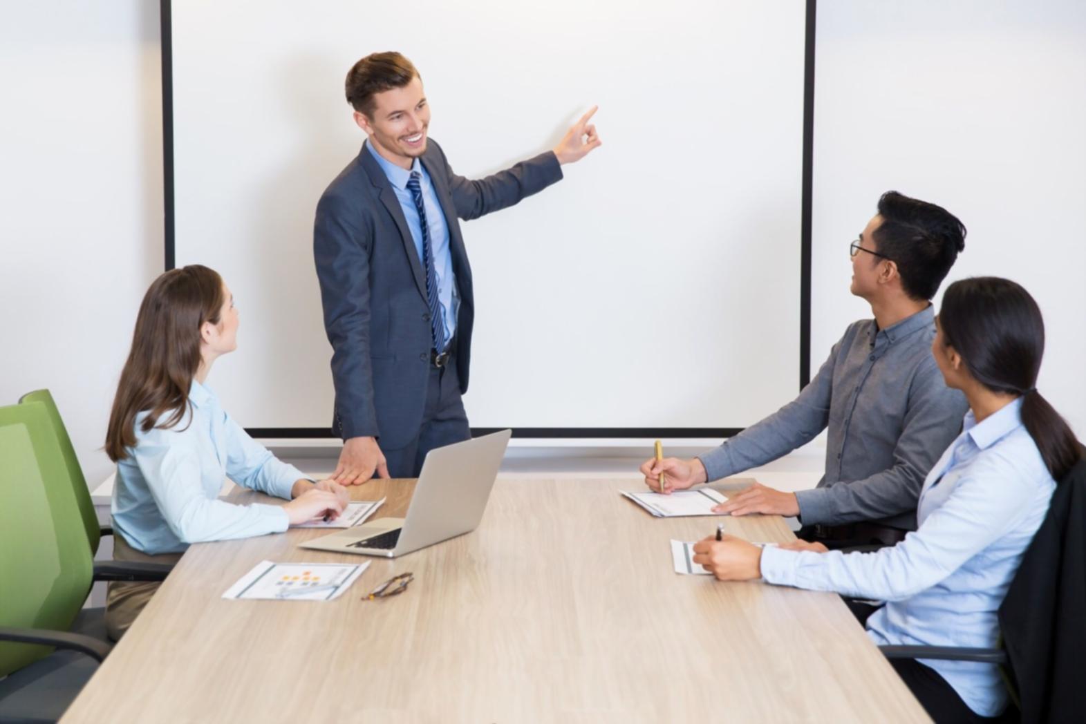 Atelier d'analyse de données économiques en petit groupe